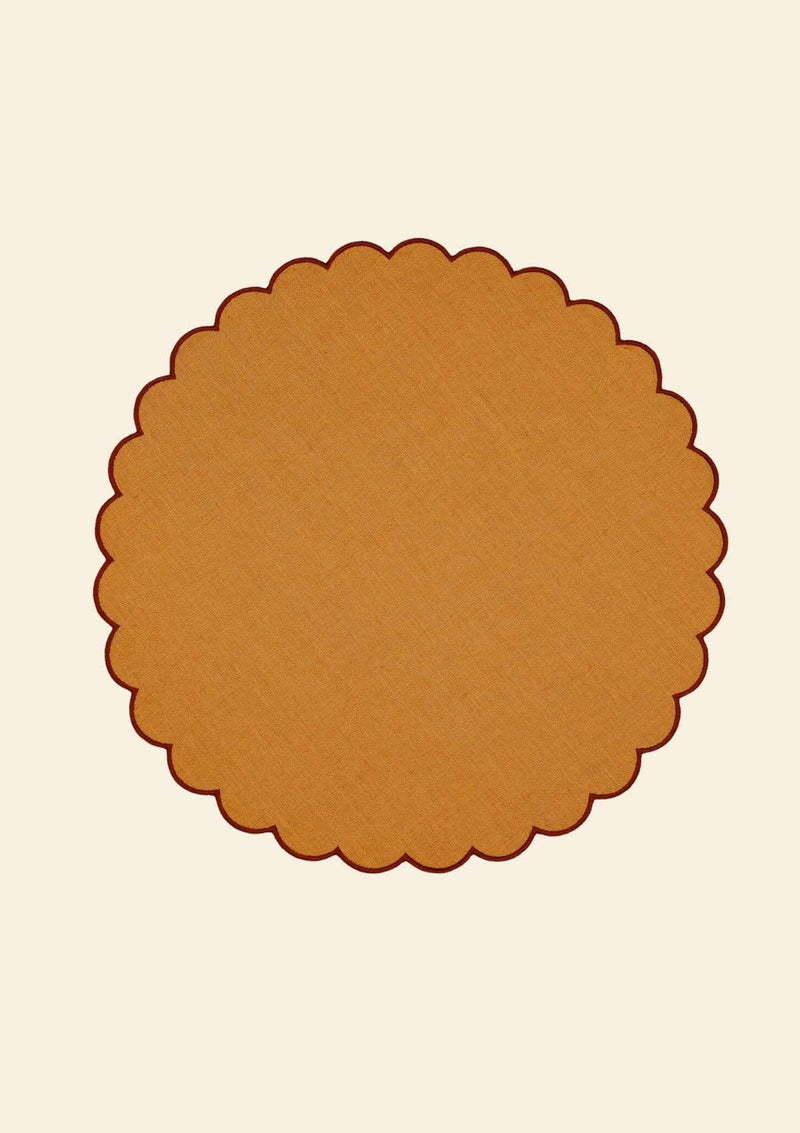 Les sets de table ronds festonnés en lin Ocre jaune & Tomette (lot de 2)