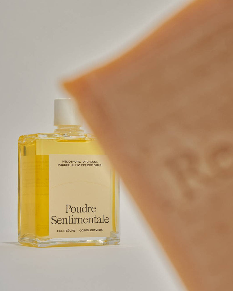 Huile soyeuse parfumée pour le corps - Poudre Sentimentale
